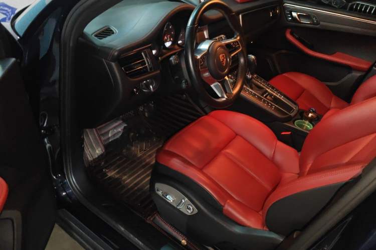Used Porsche Macan 2018 Macan 2.0T Driver Seat