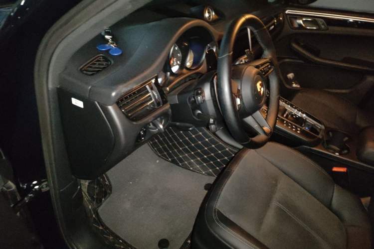 Used Porsche Macan 2018 Macan 2.0T Driver Seat