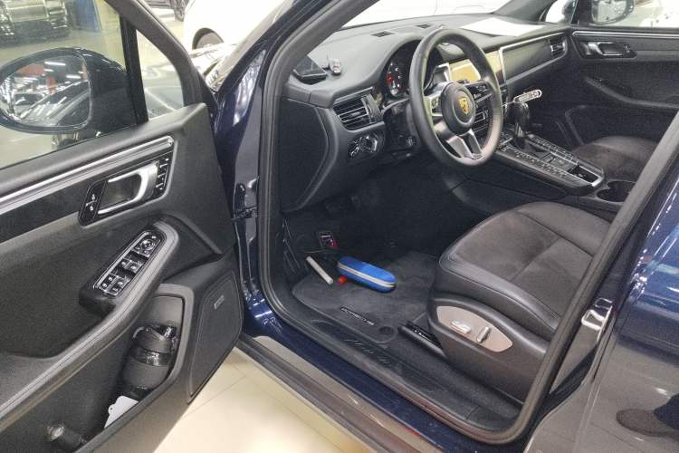 Used Porsche Macan 2018 Macan 2.0T Driver Seat