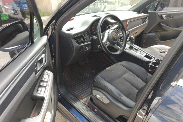 Used Porsche Macan 2018 Macan 2.0T Driver Seat