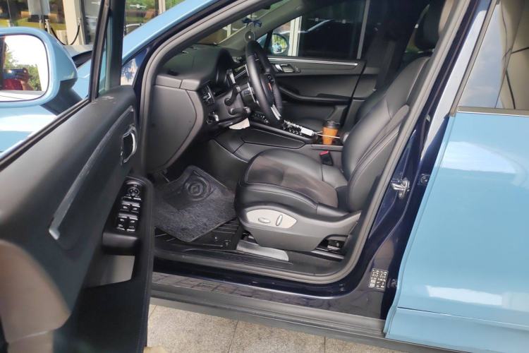 Used Porsche Macan 2018 Macan 2.0T Driver Seat
