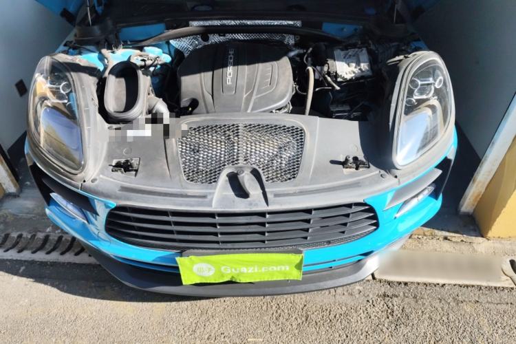 Used Porsche Macan 2018 Macan 2.0T Engine Bay