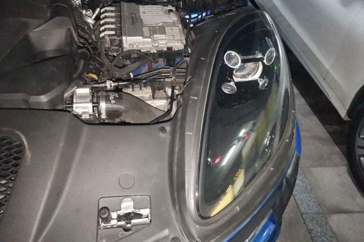 Used Porsche Macan 2018 Macan S 3.0T Engine Bay Left