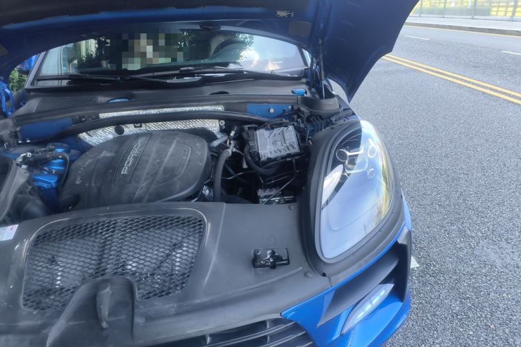 Used Porsche Macan 2018 Macan 2.0T Engine Bay Left