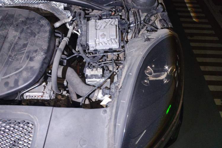 Used Porsche Macan 2018 Macan 2.0T Engine Bay Left