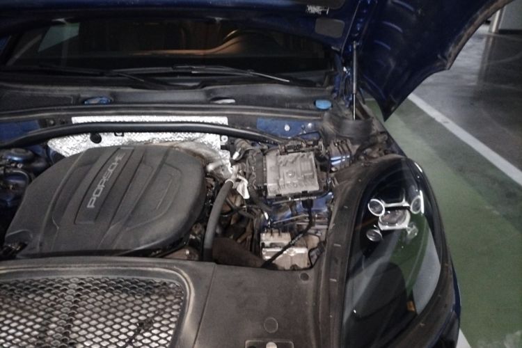 Used Porsche Macan 2018 Macan 2.0T Engine Bay Left