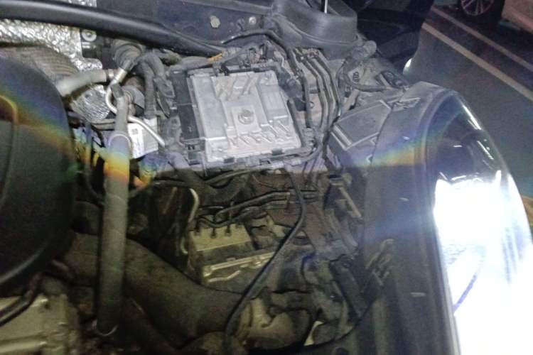 Used Porsche Macan 2018 Macan 2.0T Engine Bay Left