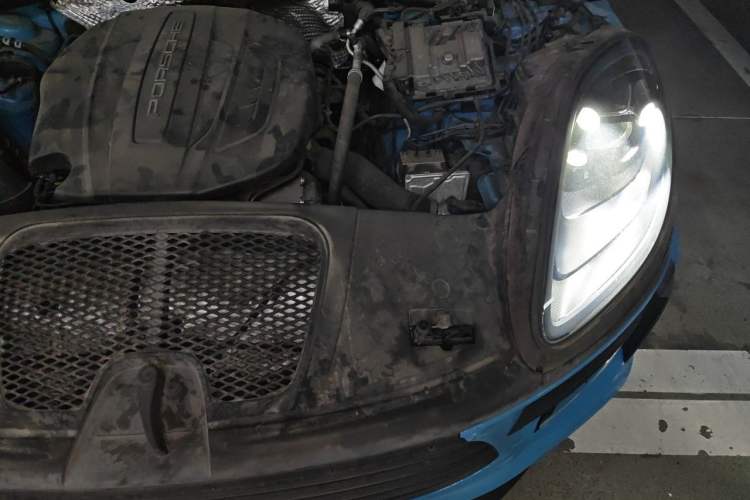 Used Porsche Macan 2018 Macan 2.0T Engine Bay Left