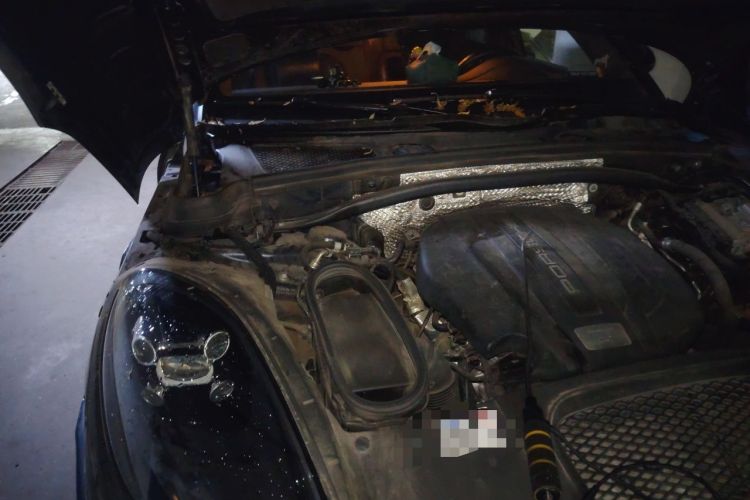 Used Porsche Macan 2018 Macan 2.0T Engine Bay Right