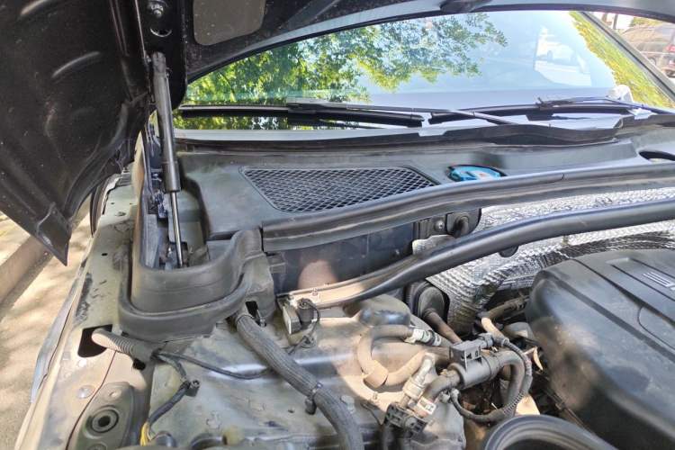 Used Porsche Macan 2018 Macan 2.0T Engine Bay Right