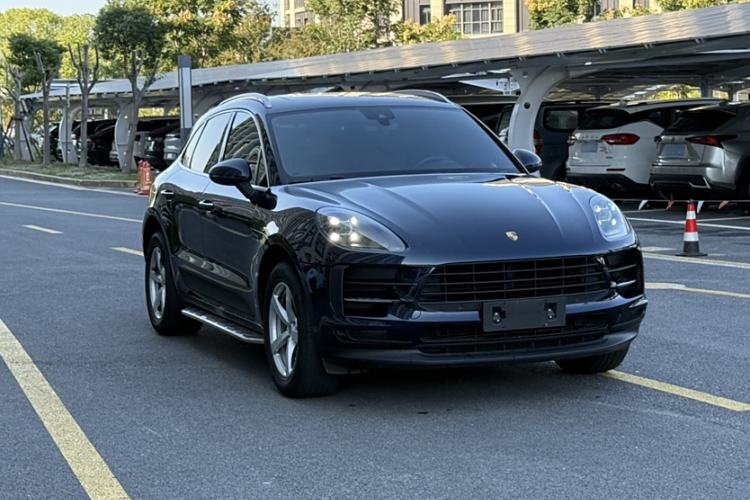 Used Porsche Macan 2018 Macan 2.0T Exterior 2