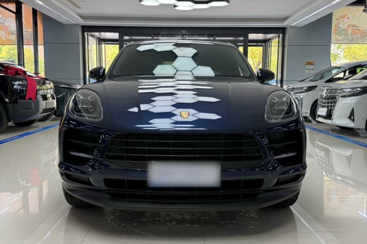 Used Porsche Macan 2018 Macan 2.0T Exterior 2
