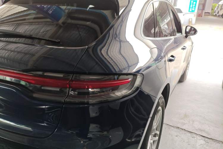 Used Porsche Macan 2018 Macan 2.0T Exterior 2