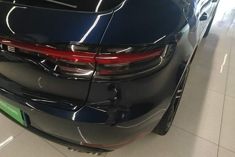 Used Porsche Macan 2018 Macan S 3.0T Exterior 3