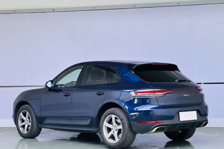 Used Porsche Macan 2018 Macan 2.0T Exterior 3
