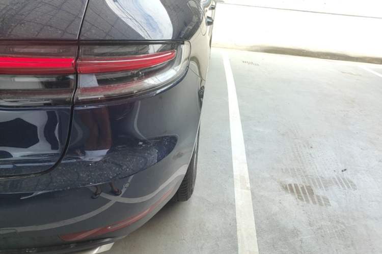 Used Porsche Macan 2018 Macan 2.0T Exterior 3