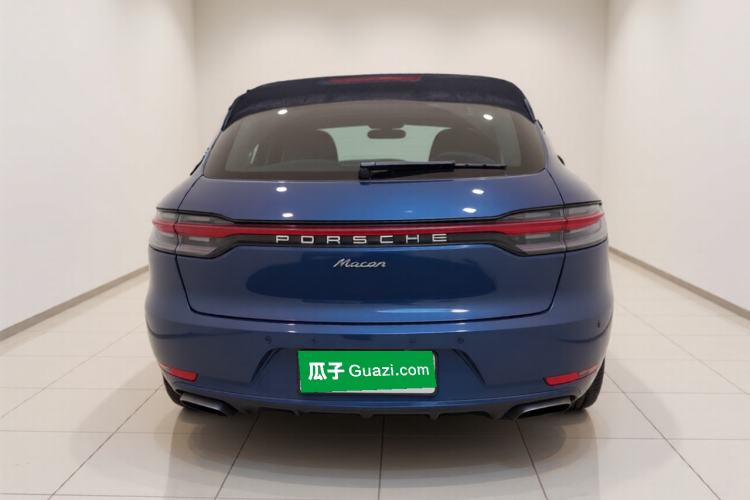 Used Porsche Macan 2018 Macan 2.0T Exterior 4