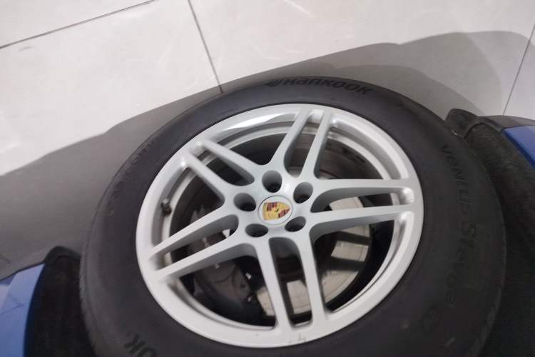 Used Porsche Macan 2018 Macan 2.0T Exterior 4