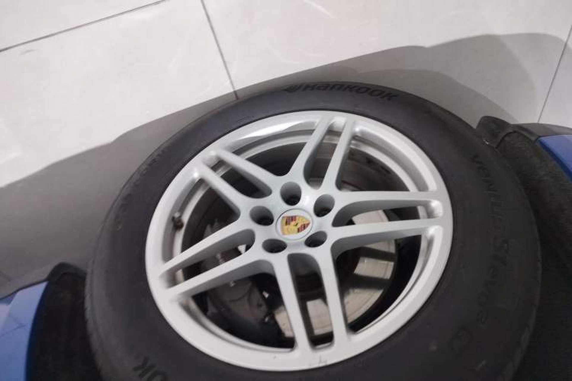 Used Porsche Macan 2018 Macan 2.0T Exterior 4