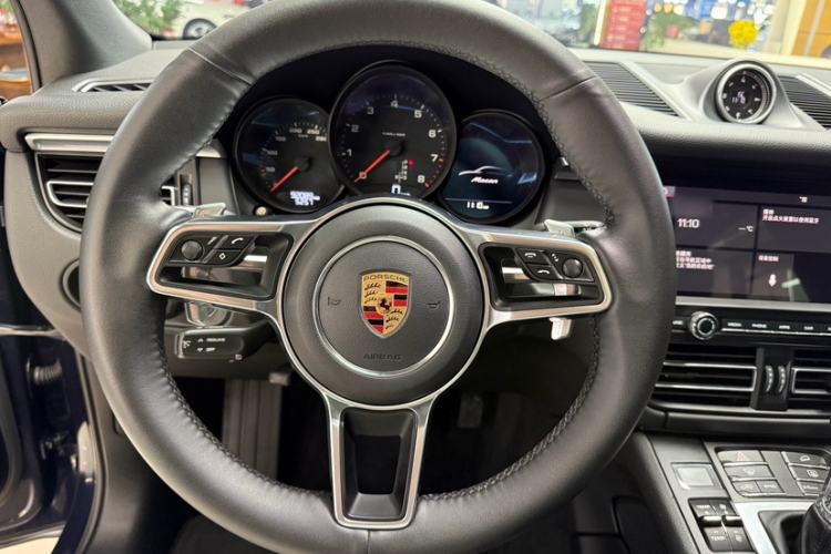 Used Porsche Macan 2018 Macan 2.0T Exterior 4