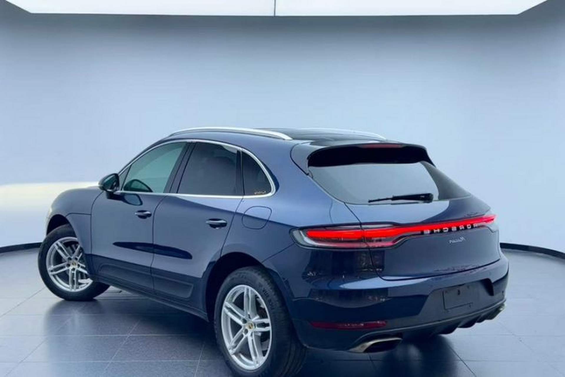 Used Porsche Macan 2018 Macan 2.0T Exterior 4