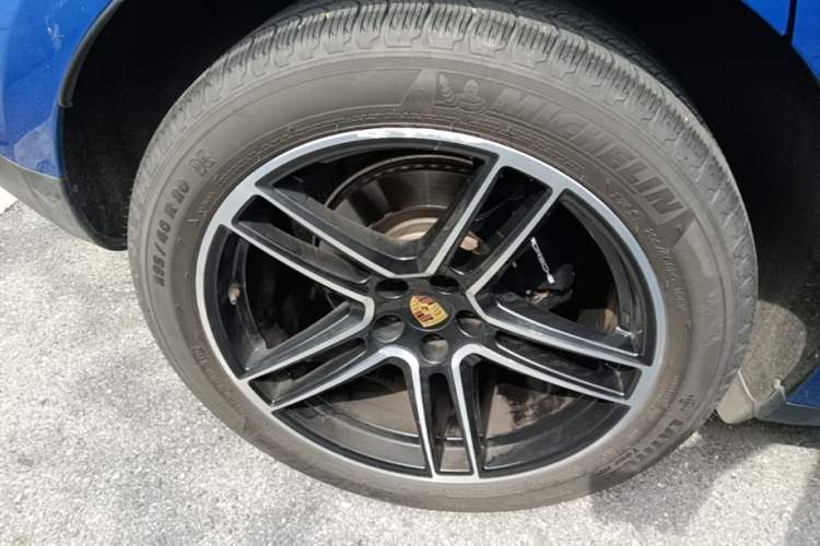 Used Porsche Macan 2018 Macan 2.0T Exterior 5