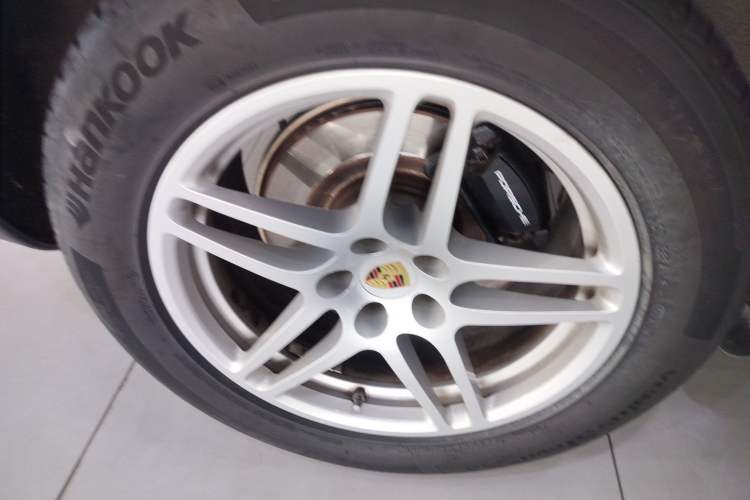 Used Porsche Macan 2018 Macan 2.0T Exterior 5