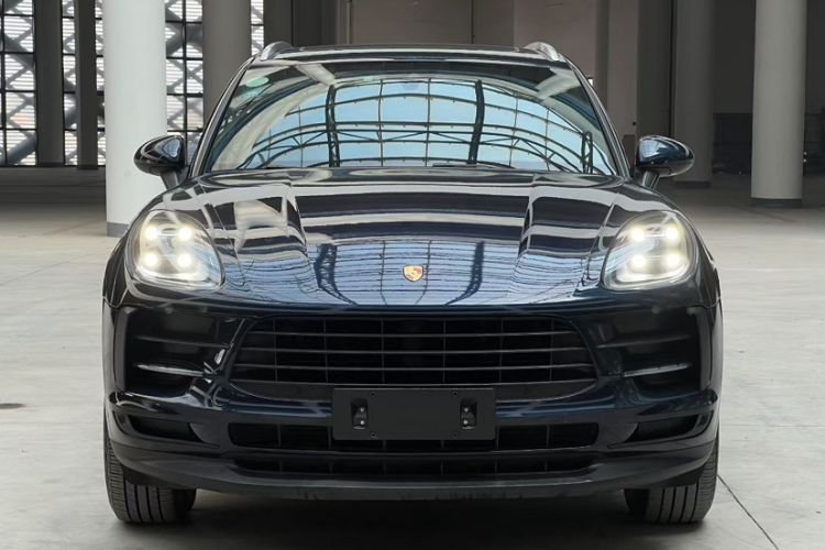 Used Porsche Macan 2018 Macan 2.0T Exterior 6
