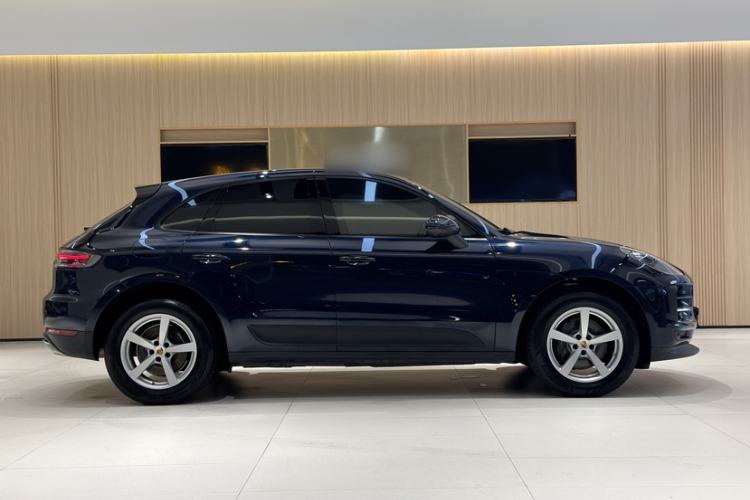 Used Porsche Macan 2018 Macan 2.0T Exterior 6