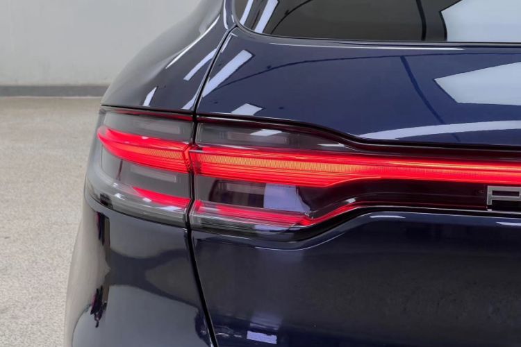 Used Porsche Macan 2018 Macan 2.0T Exterior 7