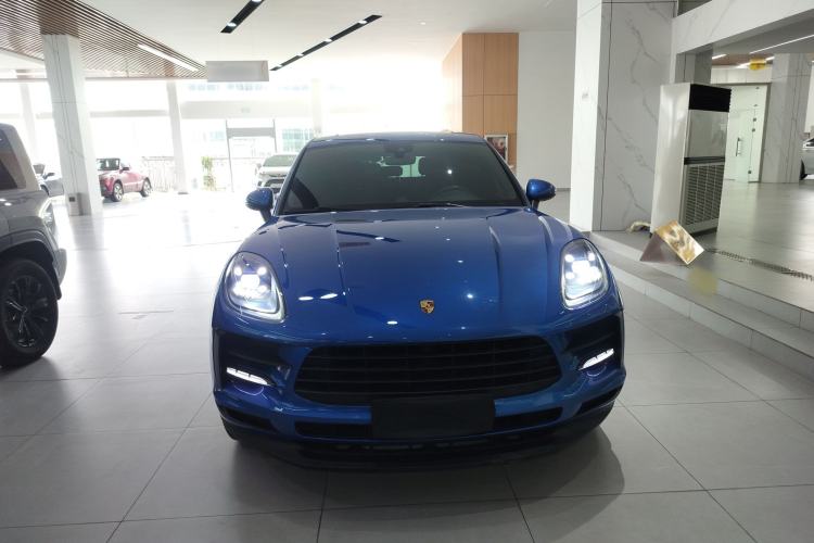 Used Porsche Macan 2018 Macan 2.0T Front