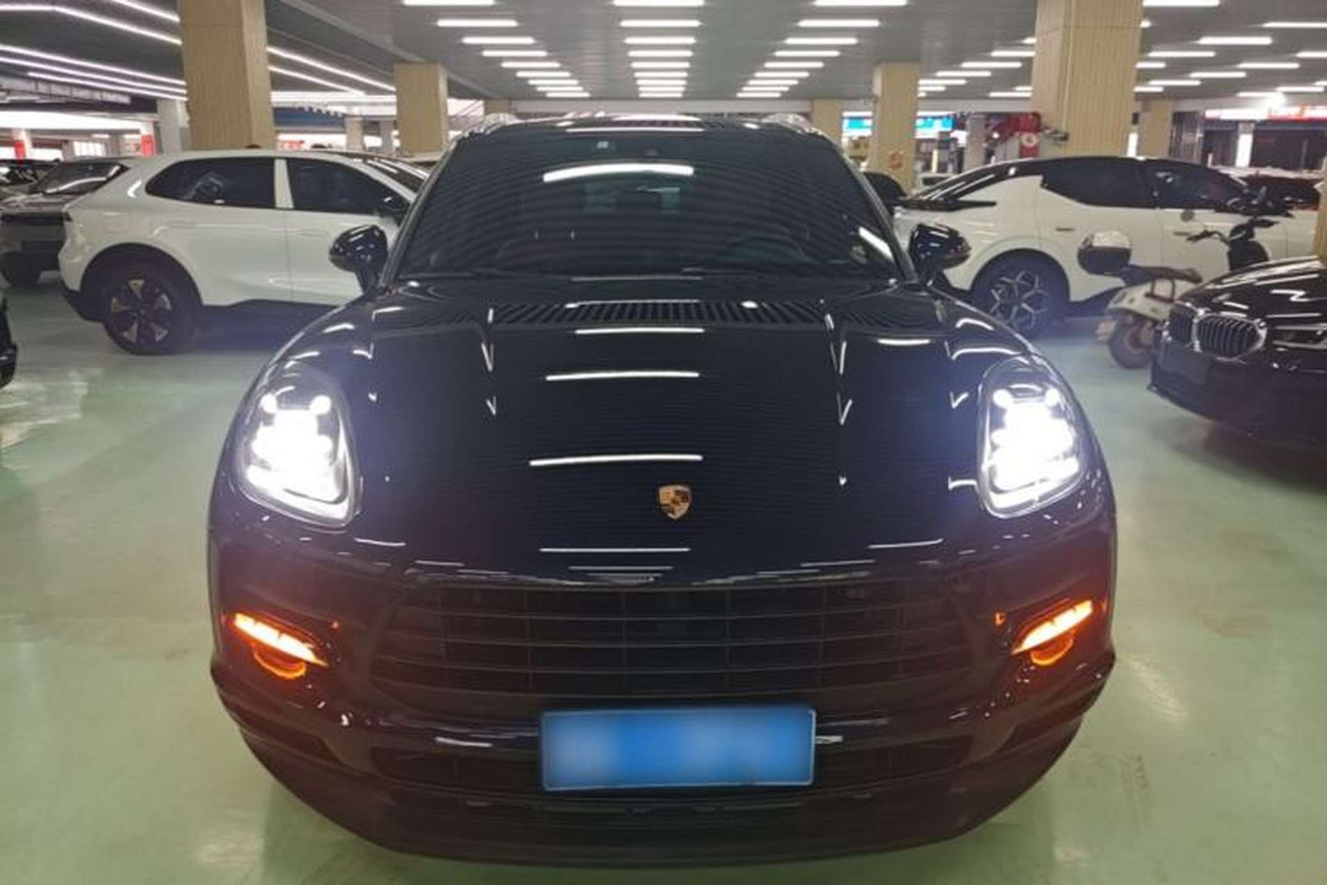 Used Porsche Macan 2018 Macan 2.0T Front