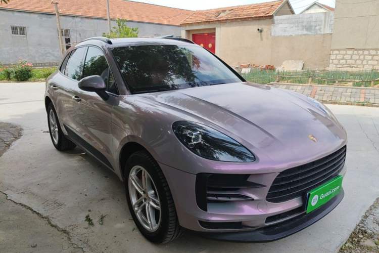 Used Porsche Macan 2018 Macan 2.0T Front Right 45 Deg