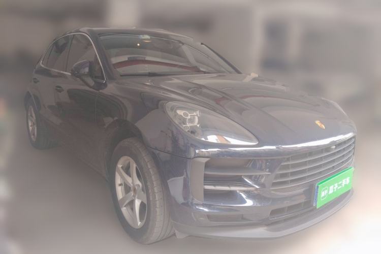 Used Porsche Macan 2018 Macan 2.0T Front Right 45 Deg