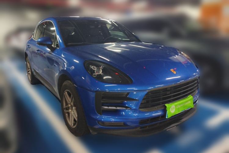 Used Porsche Macan 2018 Macan 2.0T Front Right 45 Deg