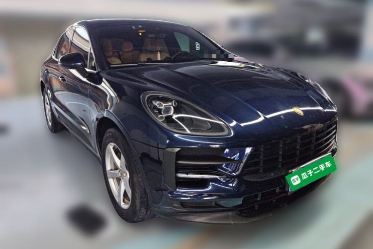 Used Porsche Macan 2018 Macan 2.0T Front Right 45 Deg