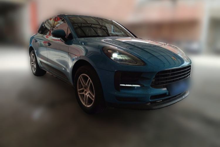 Used Porsche Macan 2018 Macan 2.0T Front Right 45 Deg