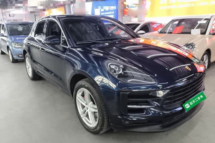 Used Porsche Macan 2018 Macan 2.0T Front Right 45 Deg