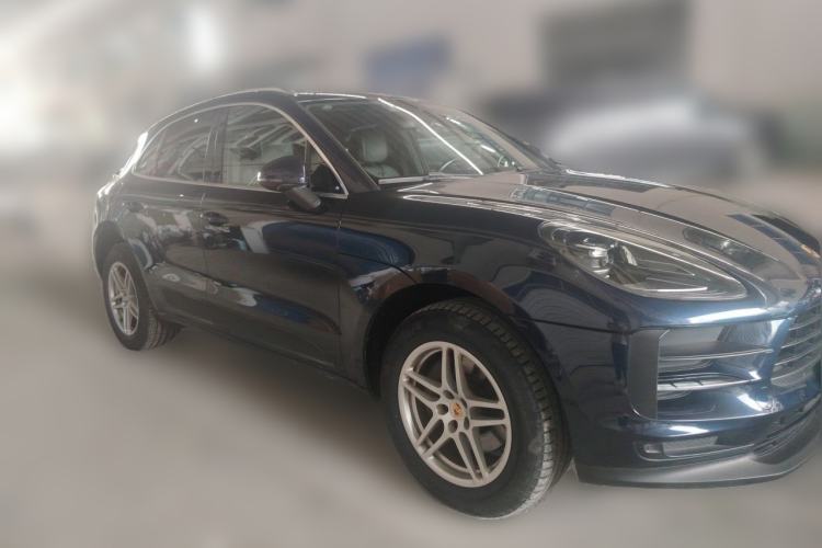 Used Porsche Macan 2018 Macan 2.0T Front Right 45 Deg