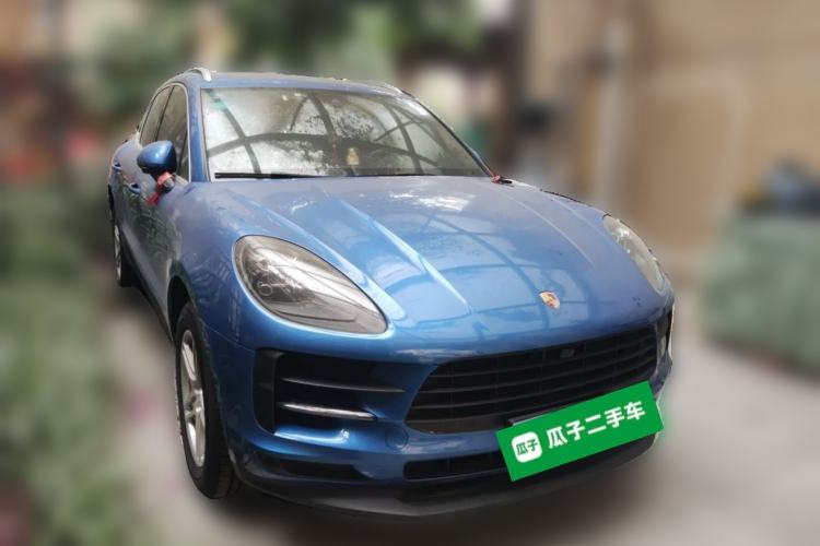 Used Porsche Macan 2018 Macan 2.0T Front Right 45 Deg