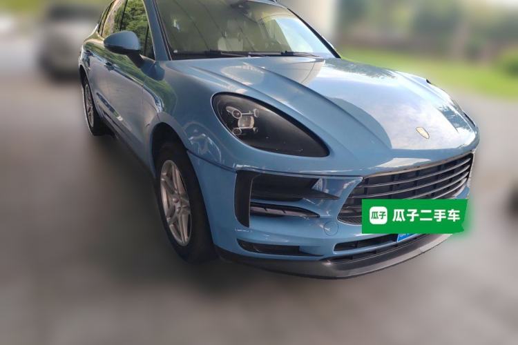 Used Porsche Macan 2018 Macan 2.0T Front Right 45 Deg