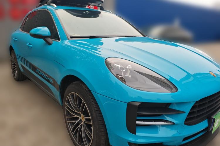 Used Porsche Macan 2018 Macan 2.0T Front Right 45 Deg