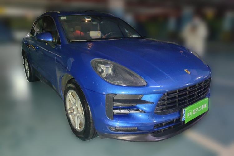 Used Porsche Macan 2018 Macan 2.0T Front Right 45 Deg