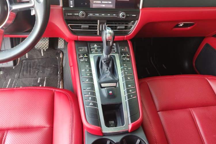 Used Porsche Macan 2018 Macan 2.0T Gear Lever