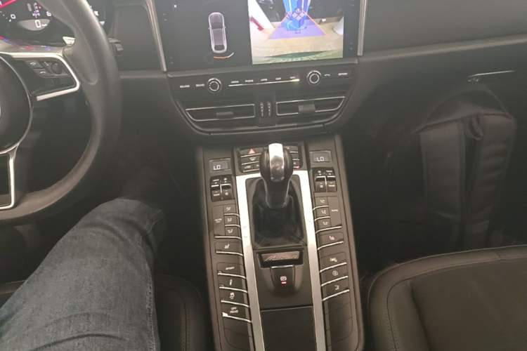 Used Porsche Macan 2018 Macan 2.0T Gear Lever