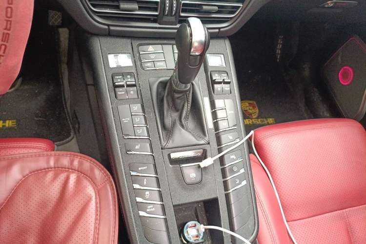 Used Porsche Macan 2018 Macan 2.0T Gear Lever