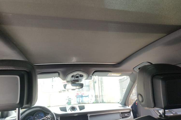 Used Porsche Macan 2018 Macan 2.0T Headliner