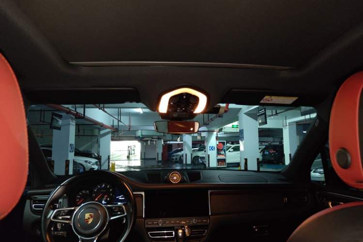 Used Porsche Macan 2018 Macan 2.0T Headliner