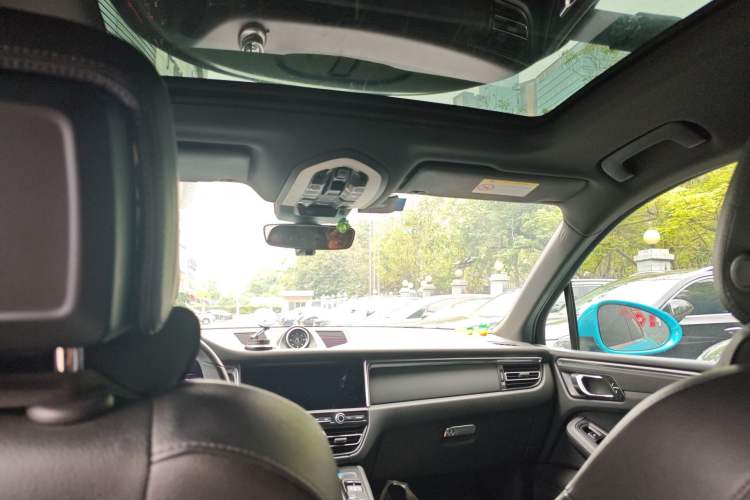 Used Porsche Macan 2018 Macan 2.0T Headliner
