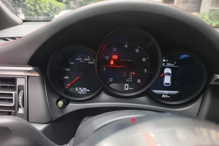Used Porsche Macan 2018 Macan 2.0T Instrument Cluster